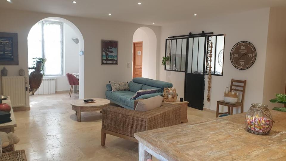 Rdc De Maison Avec Terrasse Barbecue تولون المظهر الخارجي الصورة